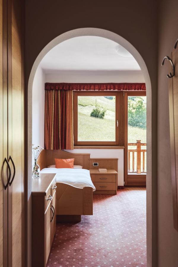 Albergo Majarei San Vigilio Di Marebbe Bagian luar foto